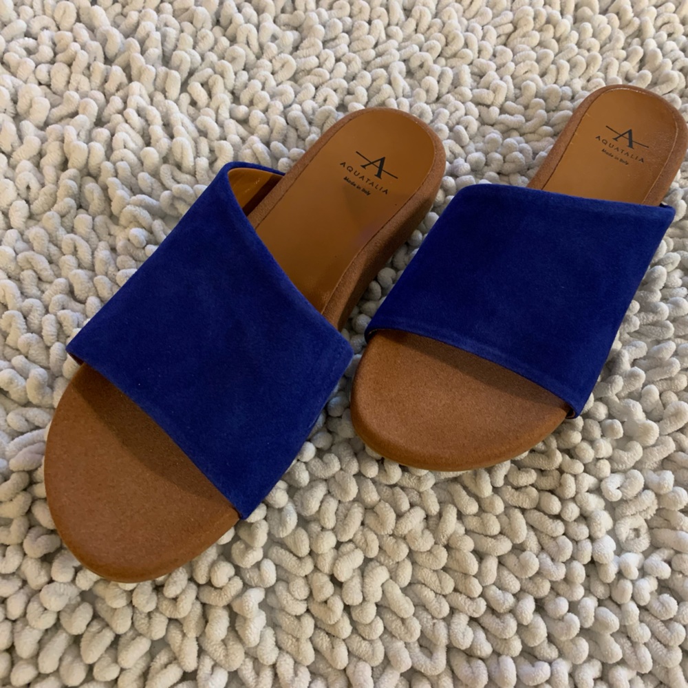 Aquatalia Dedra Suede Sandals - NIB with Dust Bag